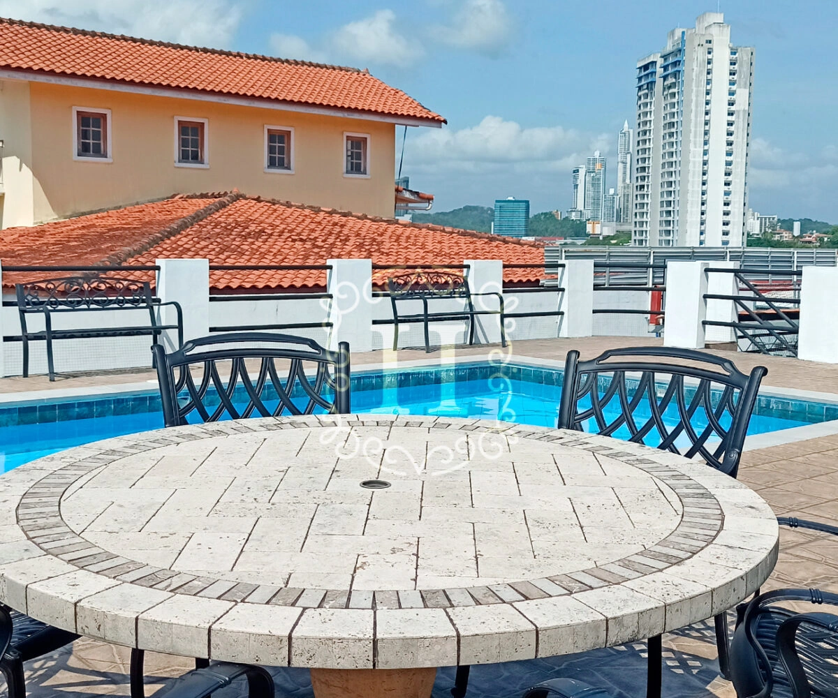 Светлый дом с четырьмя спальнями в Панама‑Сити, Панама