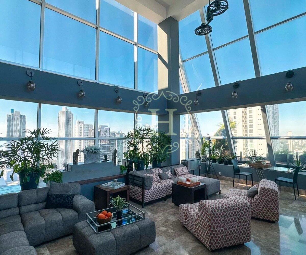 Просторный пентхаус с четырьмя спальнями в Панама-Сити, Панама