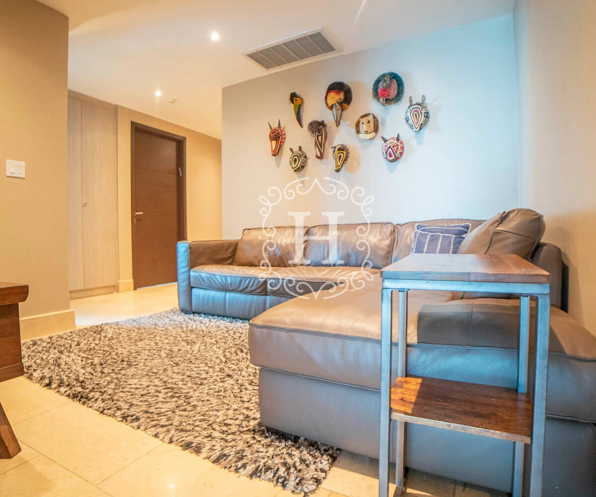 Просторная трехкомнатная квартира в Панама-Сити, Панама