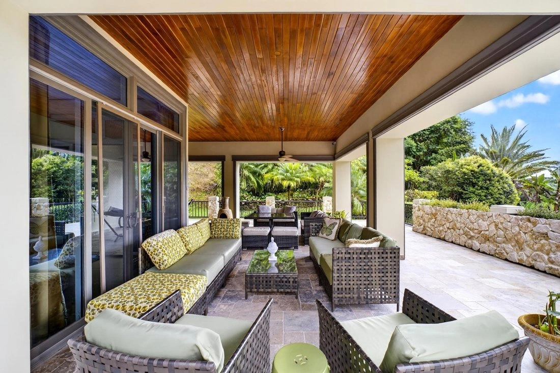 Дом 7+1 с открытым бассейном в Бокете, Панама