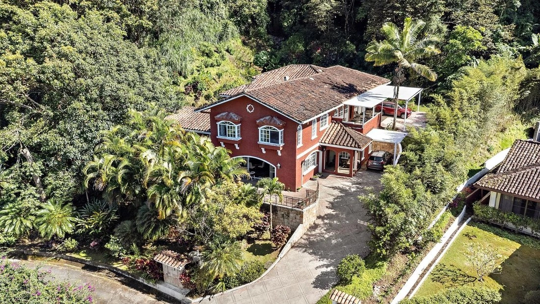 Дом с 6 спальнями в Бокете, Панама