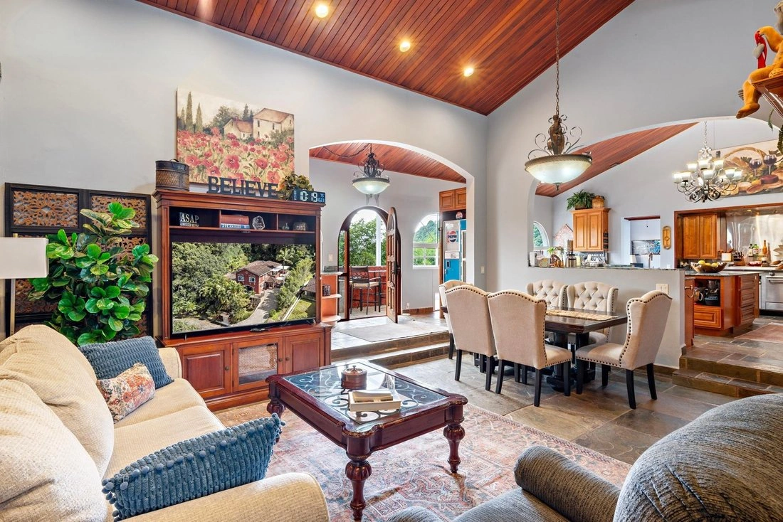 Дом с 6 спальнями в Бокете, Панама