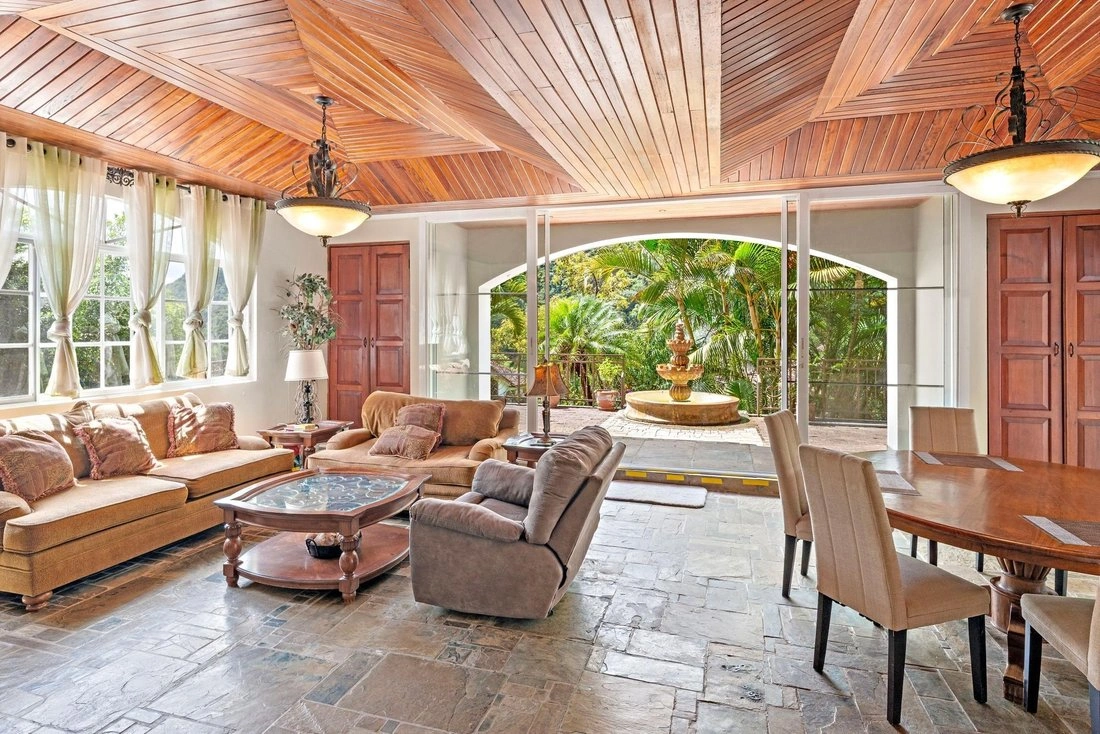 Дом с 6 спальнями в Бокете, Панама