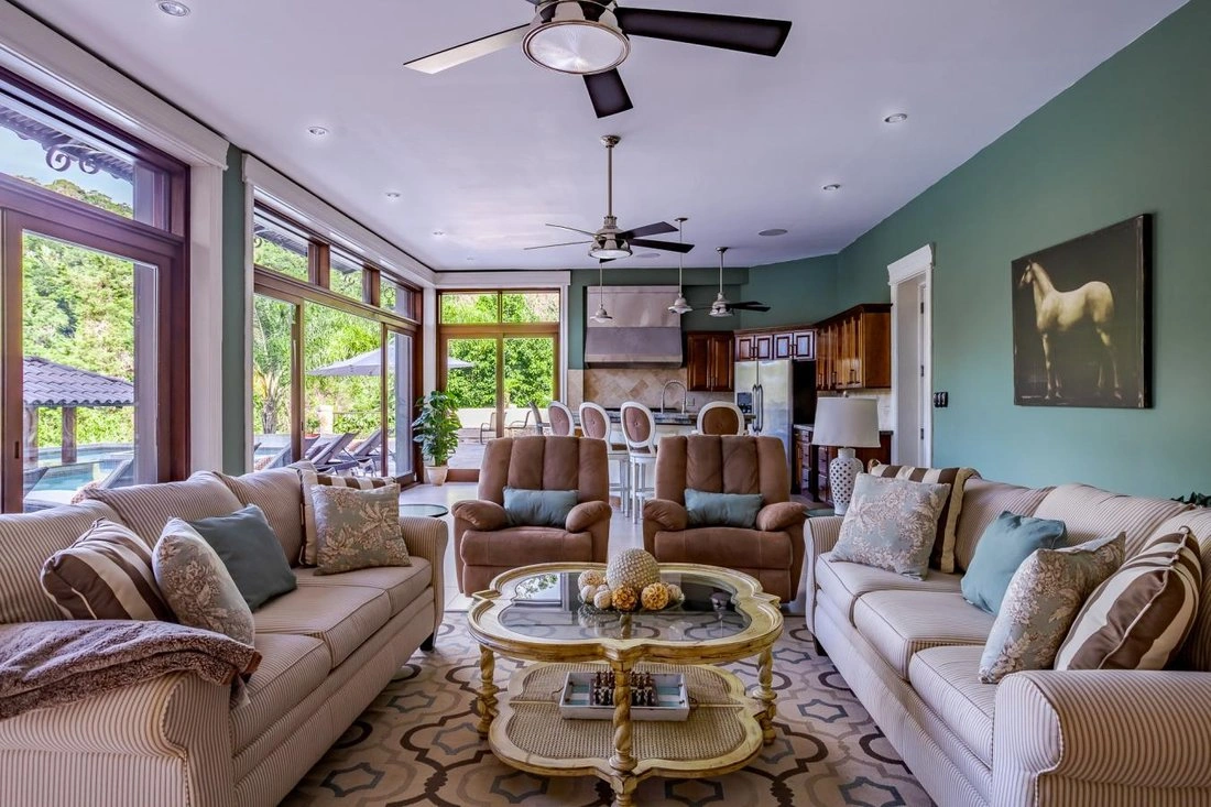 Дом площадью 2137 м² с садом в Бокете, Панама