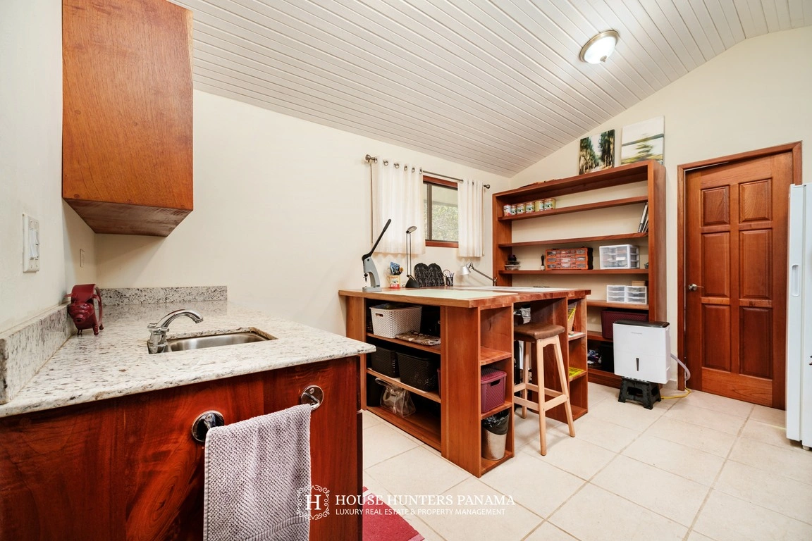 Дом с 3 спальнями и парковкой в Бокете, Панама