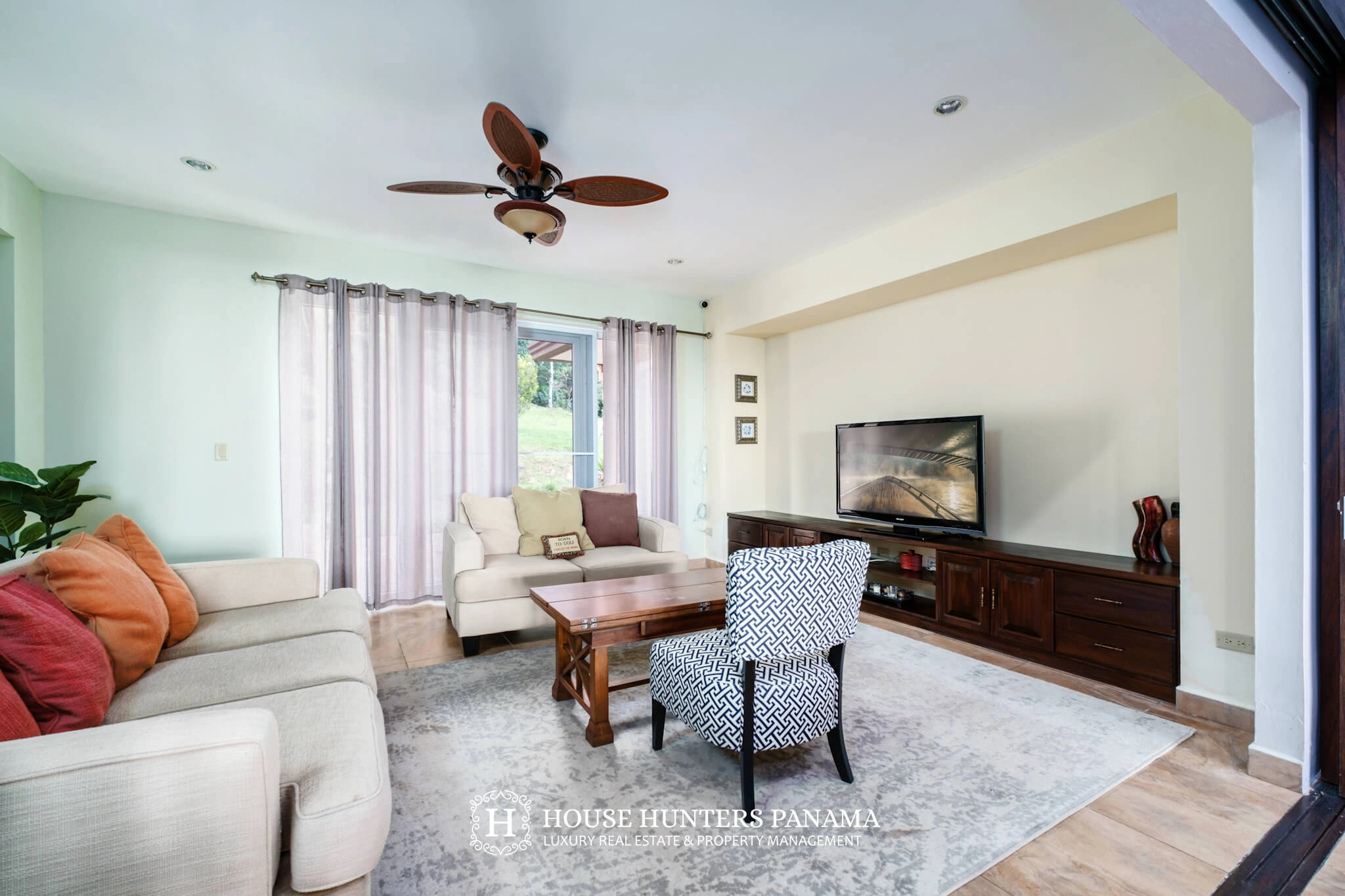 Дом с 3 спальнями и джакузи в Бокете, Панама