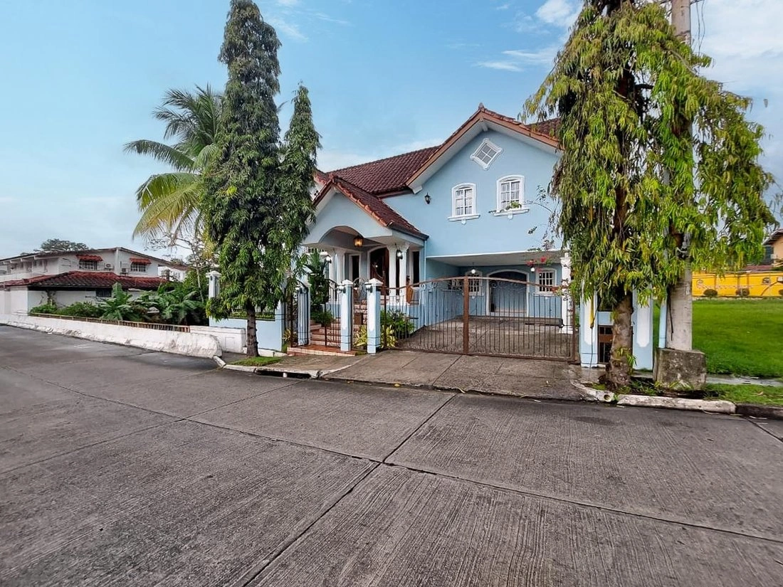 Дом с четырьмя спальнями и террасой в Сан-Мигелито, Панама