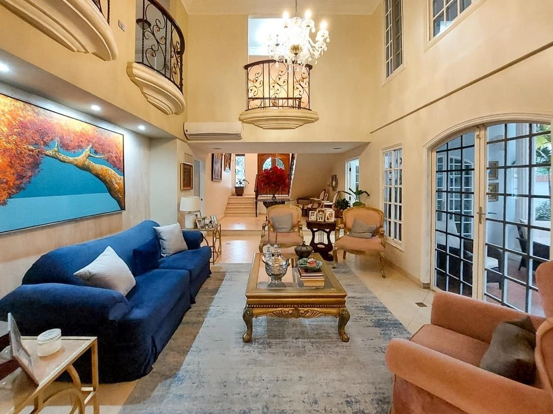 Дом с четырьмя спальнями и террасой в Сан-Мигелито, Панама