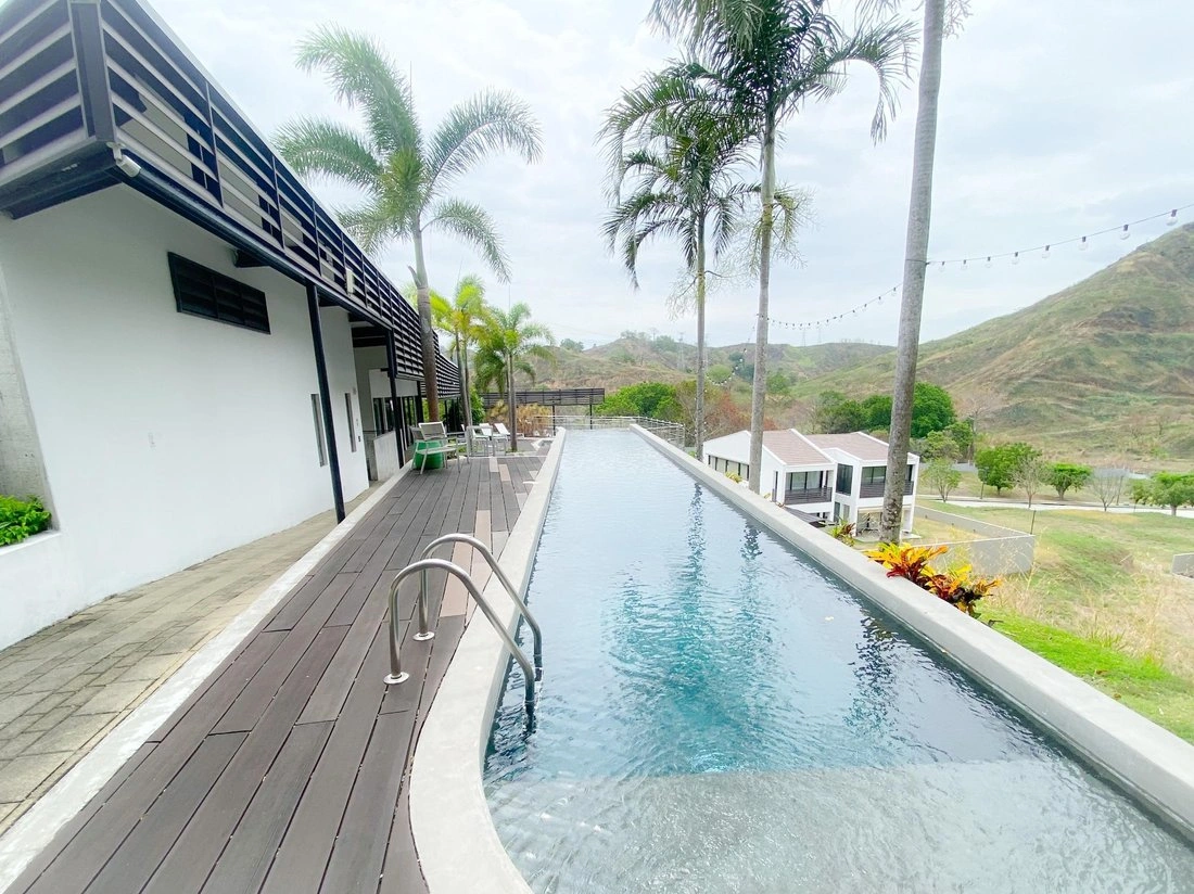 Дом с 3 спальнями и открытым бассейном в Сан-Мигелито, Панама