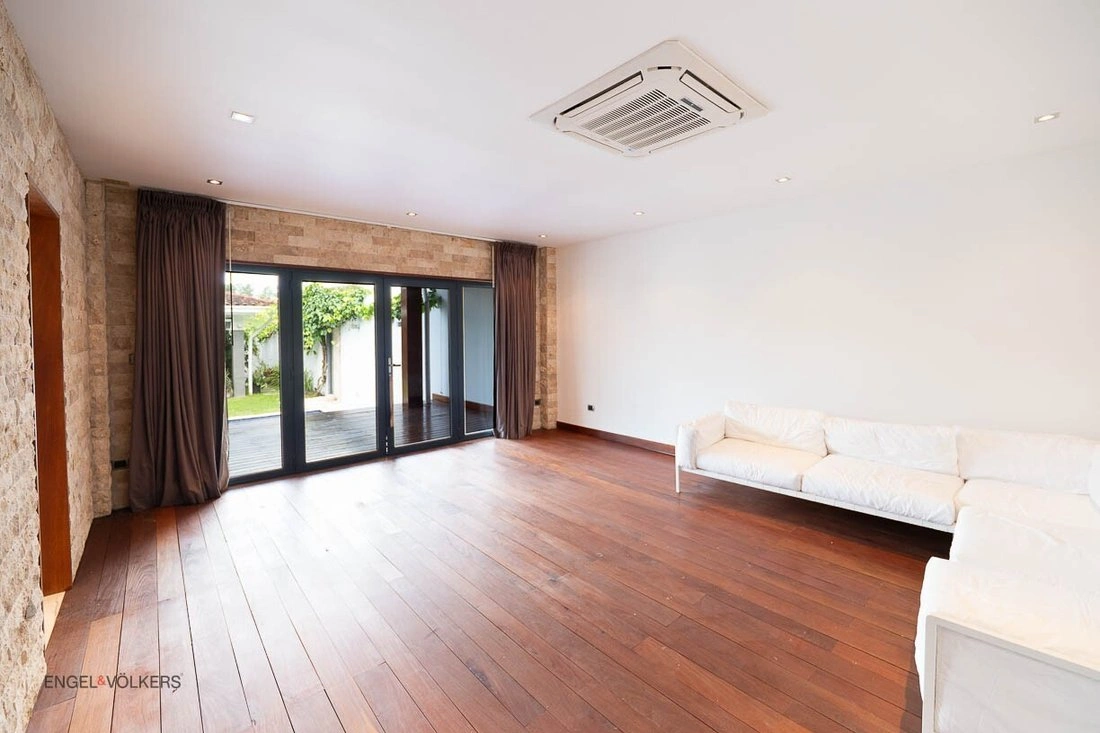 Дом 439 m² с открытым бассейном в Сан‑Мигельито, Панама