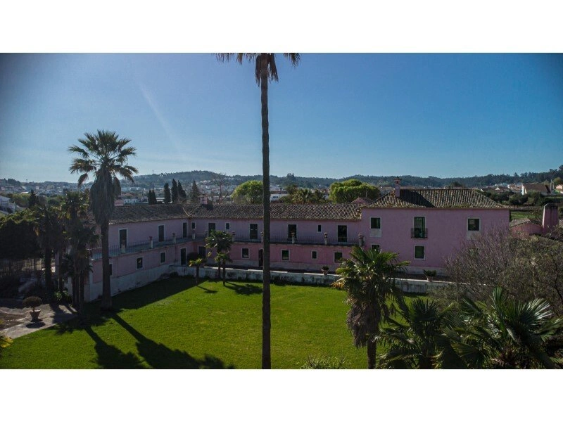 Фантастический дом 4188 m2 в Коимбре, Португалия