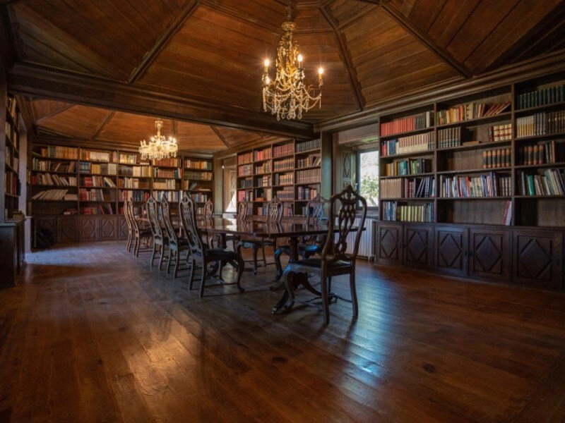 Фантастический дом 4188 m2 в Коимбре, Португалия