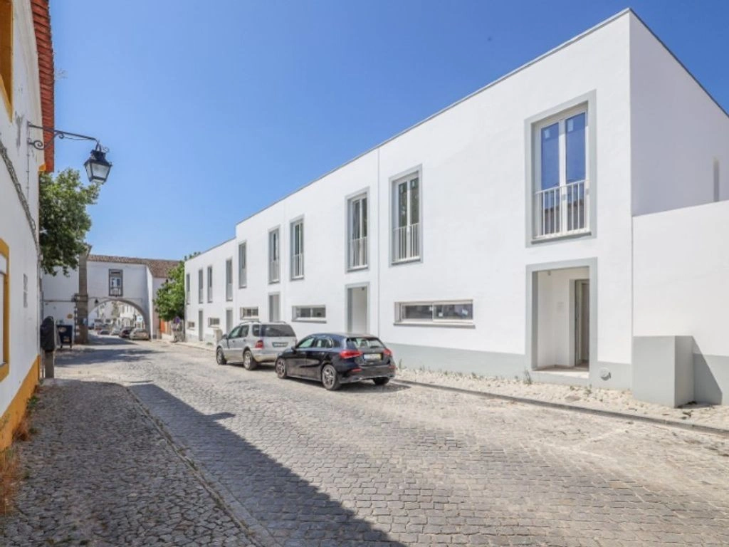 Очаровательный дом 185 м2 в историческом центре Эворы, Португалия