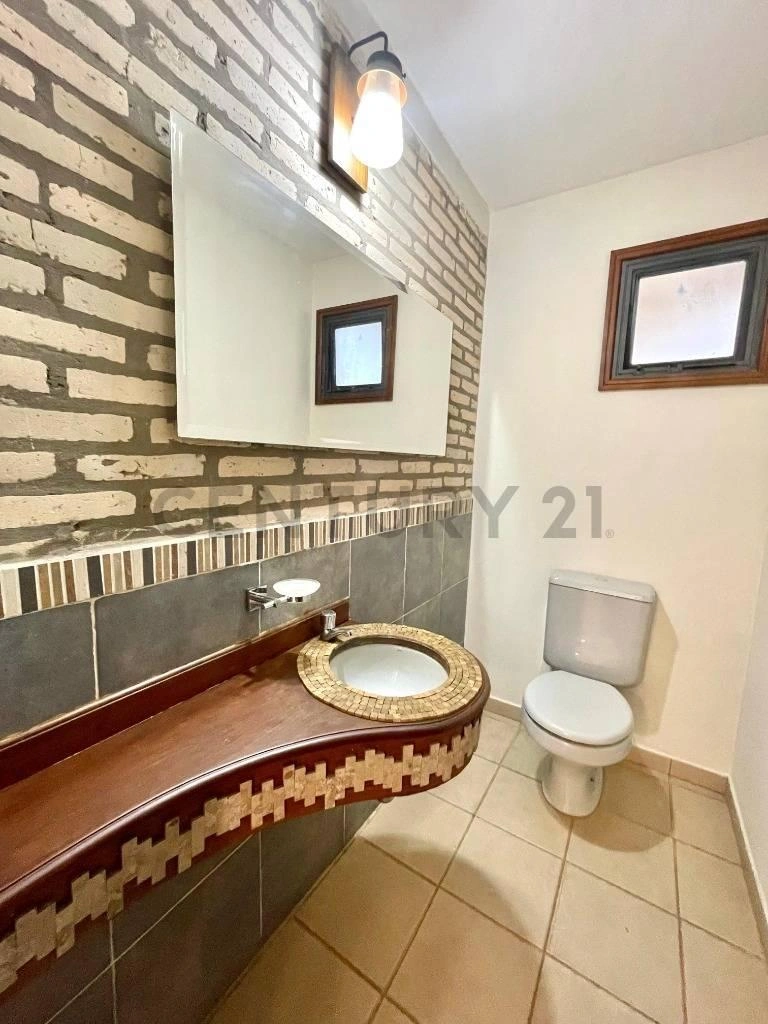 Квартира 210 м² с парковкой в Сан-Лоренсо, Парагвай