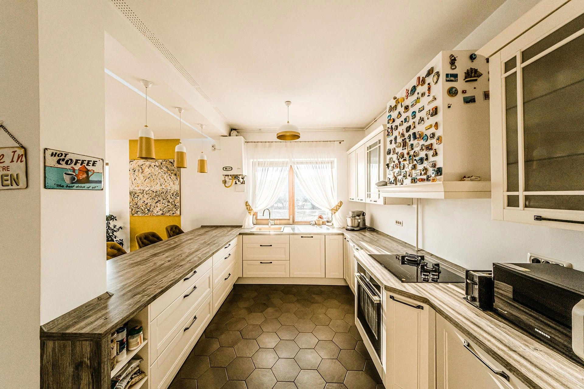 Роскошный пентхаус 4+1 с панорамным видом на горы и город Брашов