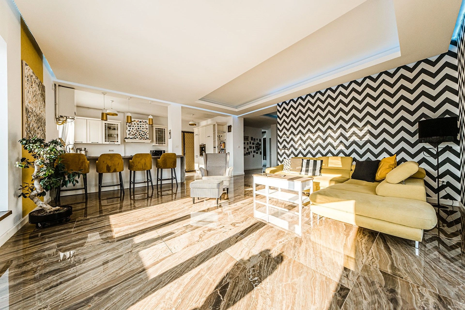 Роскошный пентхаус 4+1 с панорамным видом на горы и город Брашов