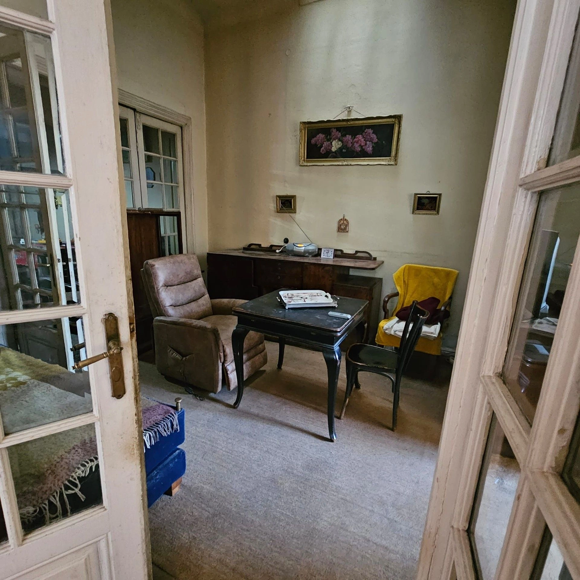 Magnificent 4+1 Mansion in Bucharest