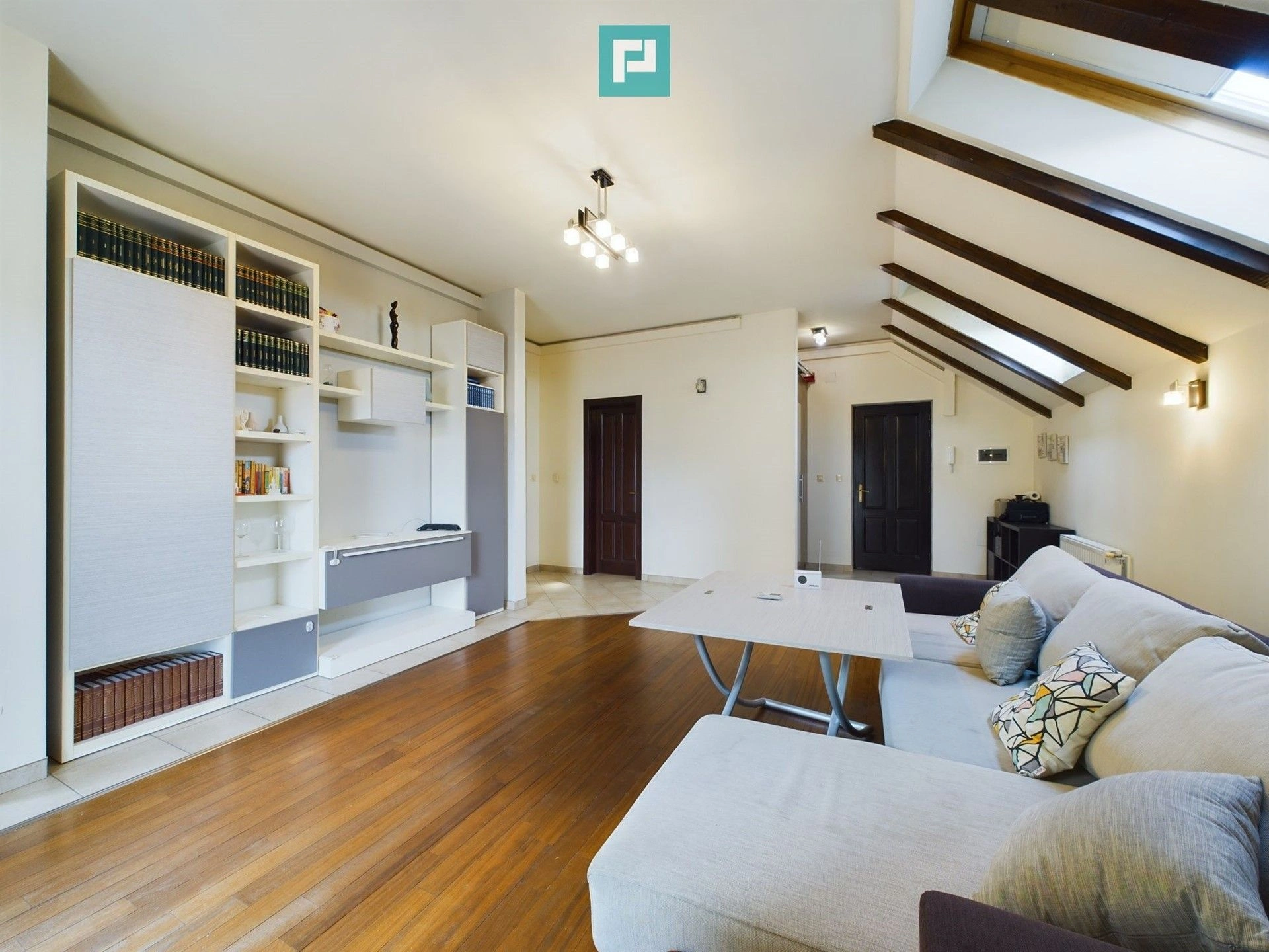 Просторная 2+1 квартира в районе Мехала Ронат, Тимишоара