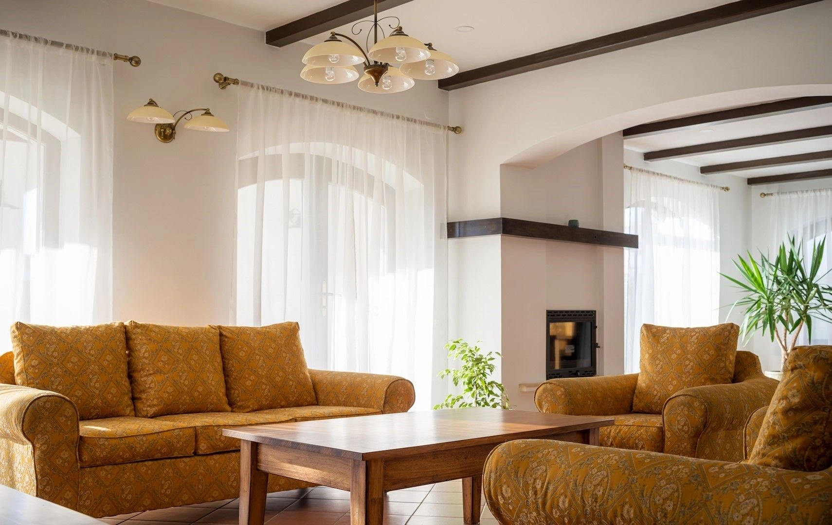 Роскошная вилла 4+1 рядом с пляжем в Констанце