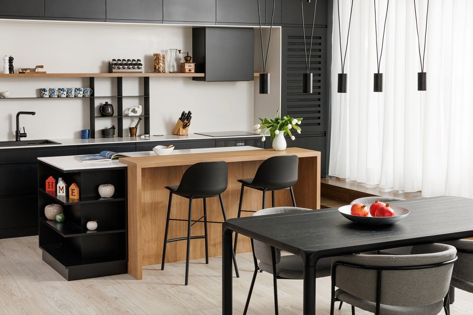 Просторный пентхаус 3+1 в центре Брашова