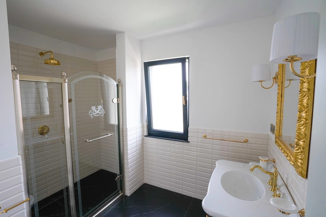 Квартира с 17 комнатами в Бухаресте, Румыния