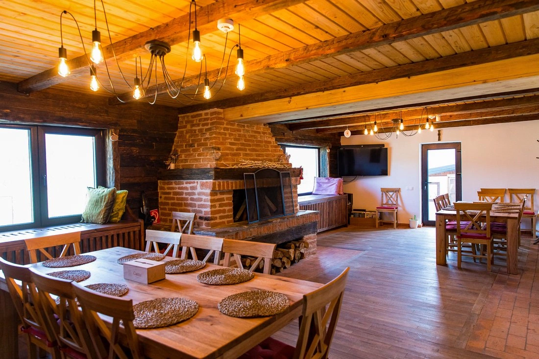 Дом 1217 m2 в Брашове, Румыния