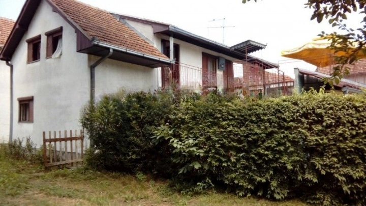 Просторный дом 220 м2 в Краљево, Сербия