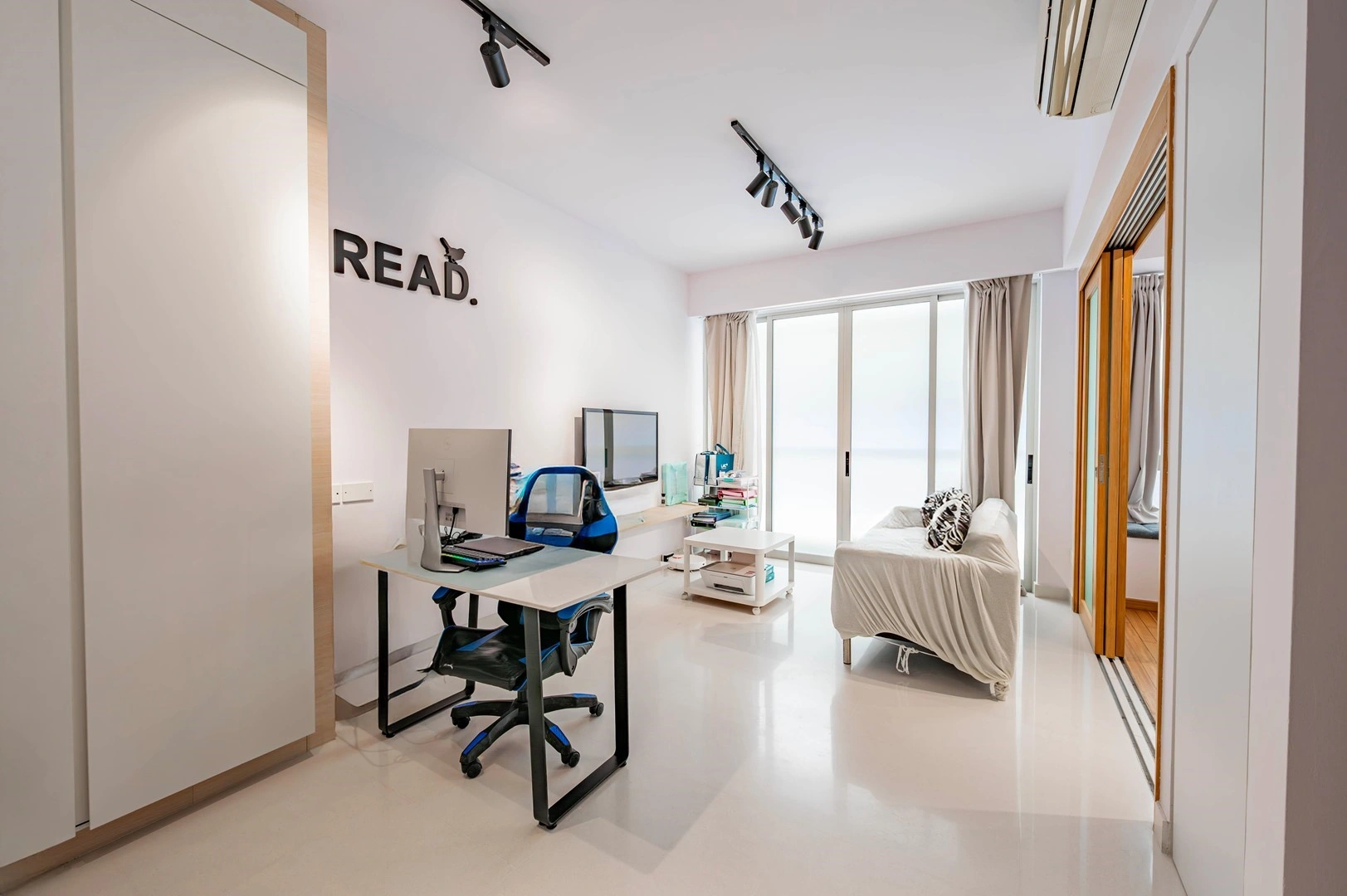 Светлая квартира 1+1 в Singapore City, Singapore