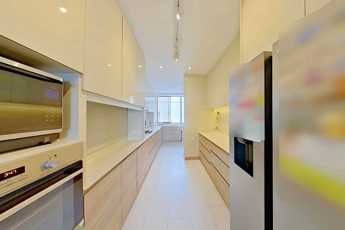 Квартира 3+1 с открытым бассейном в Сингапуре