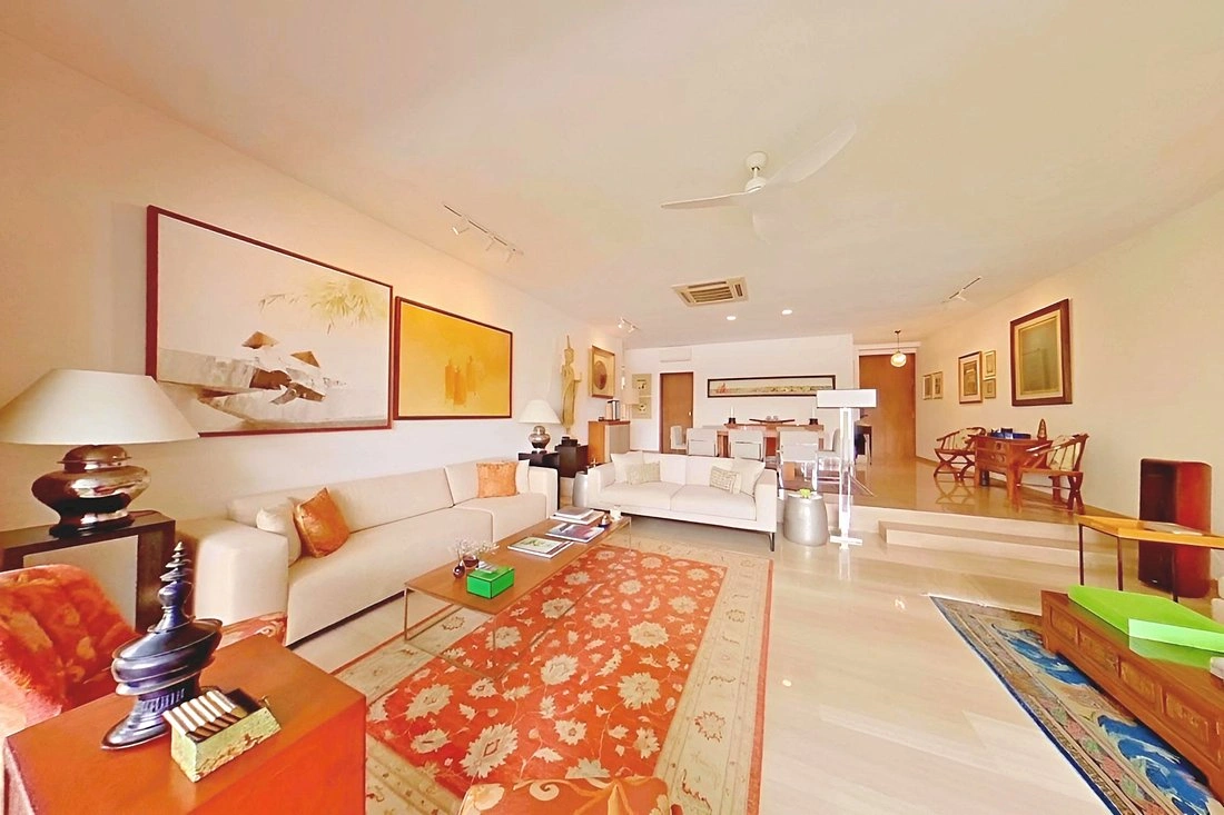 Квартира 3+1 с открытым бассейном в Сингапуре