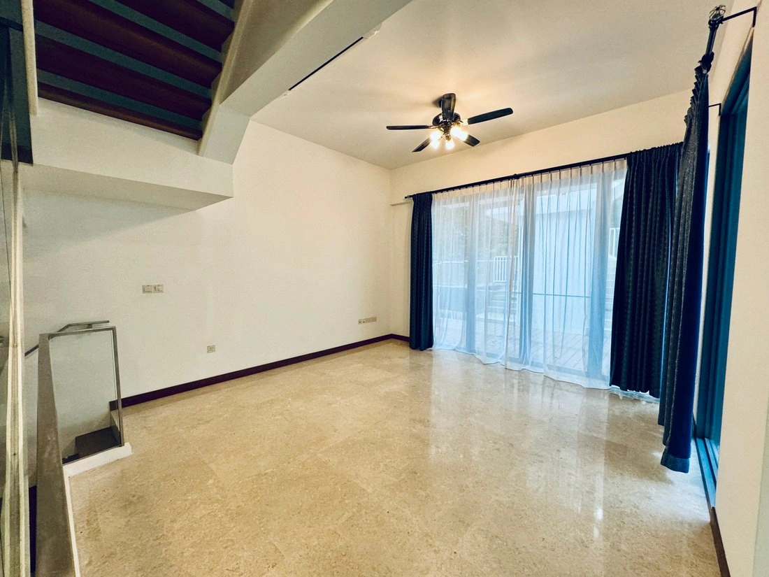 Дом 310 m2 с садом в городе Сингапур, Сингапур