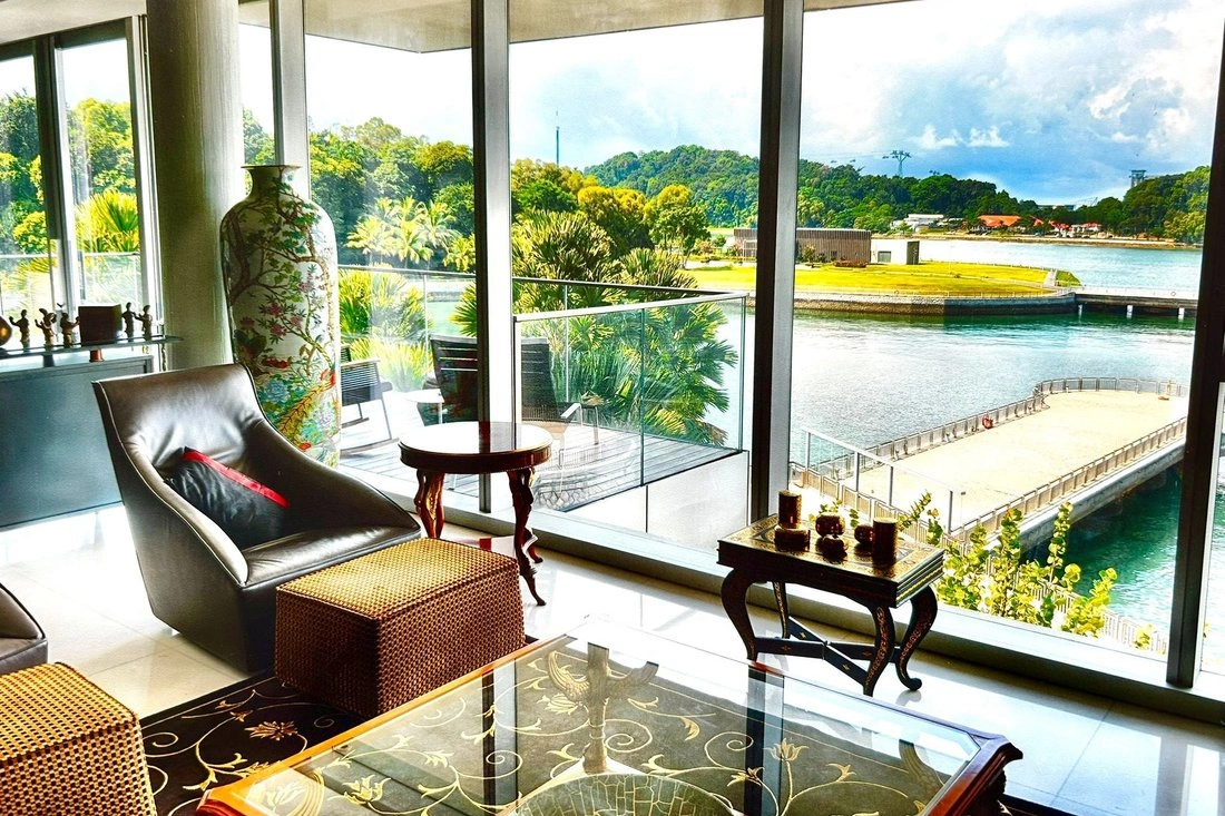 Квартира 4+1 с открытым парковочным местом в Сингапуре, Сингапур