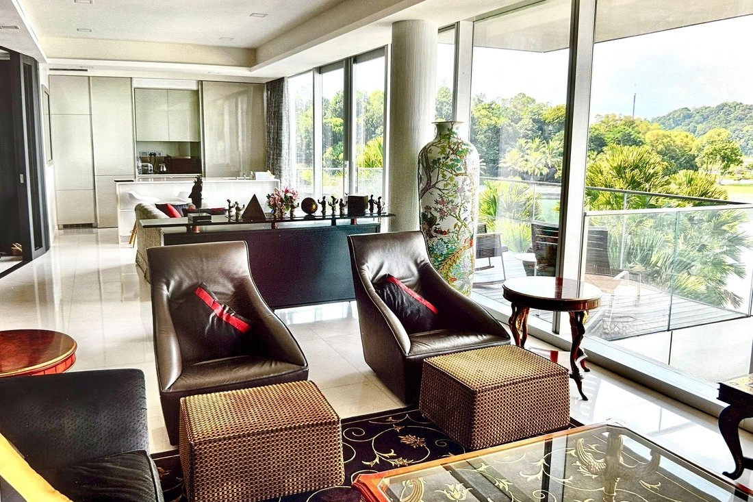 Квартира 4+1 с открытым парковочным местом в Сингапуре, Сингапур