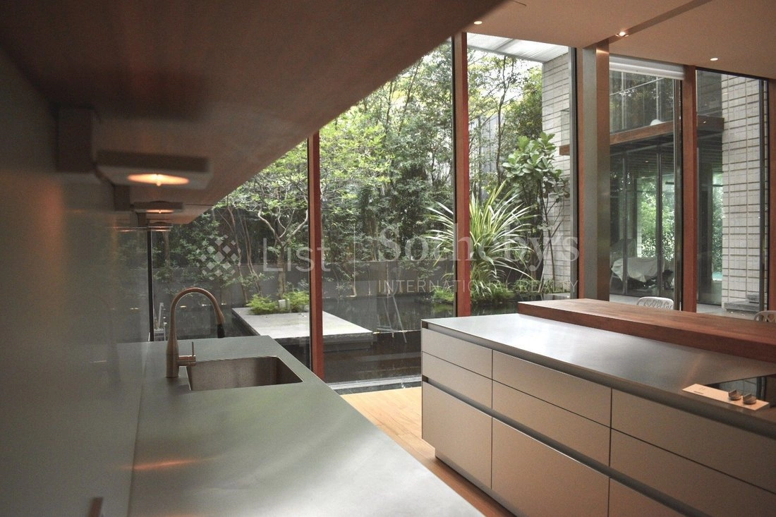 Дом 5+1 с садом в Singapore City, Singapore