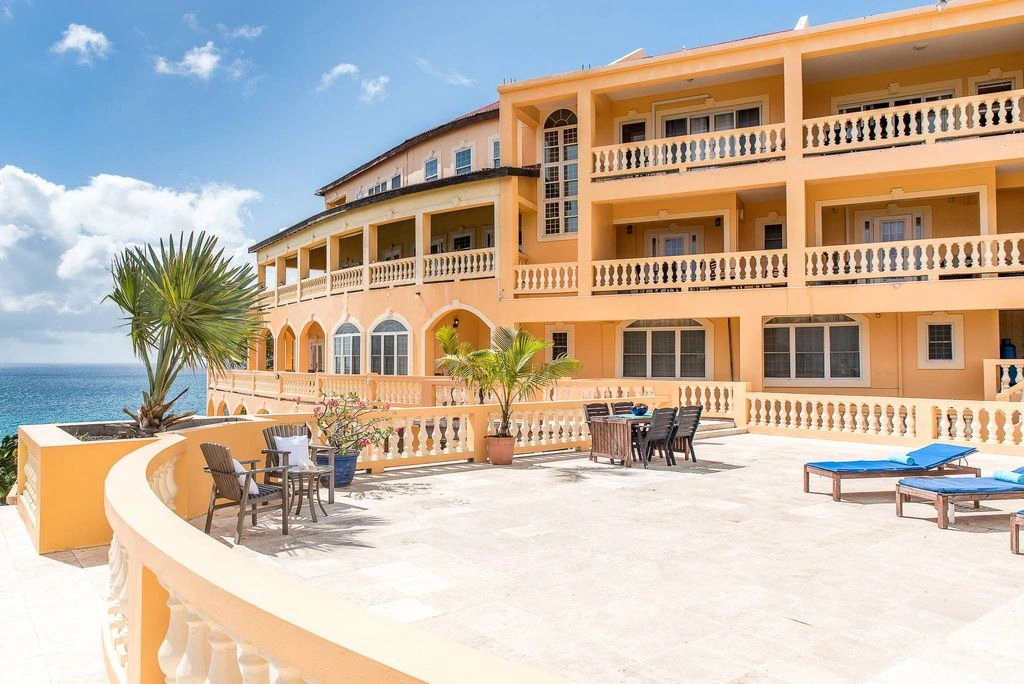 Семейный дом 10+1 в Бассетерре, Сент-Китс и Невис