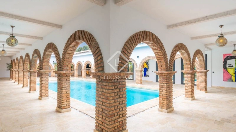 Дом 12+1 с видом на океан в Малаге, Испания