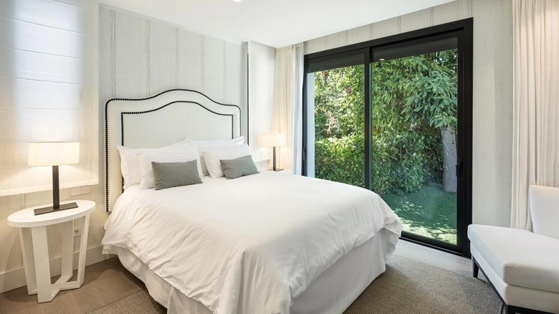 Вилла 5+1 с сауной в Марбелье, Испания