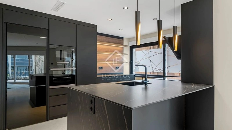 Квартира 6+1 рядом с морем в Аликанте, Испания