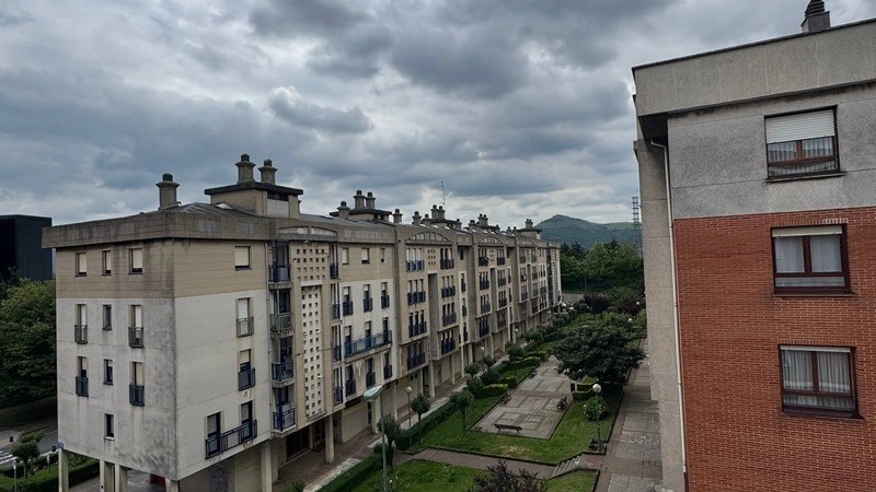 Квартира 4+1 с лифтом в Бильбао, Испания