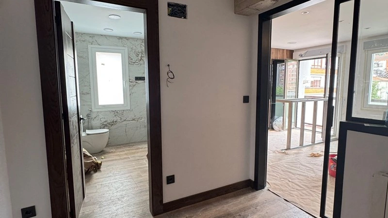 Квартира 4+1 с лифтом в Бильбао, Испания