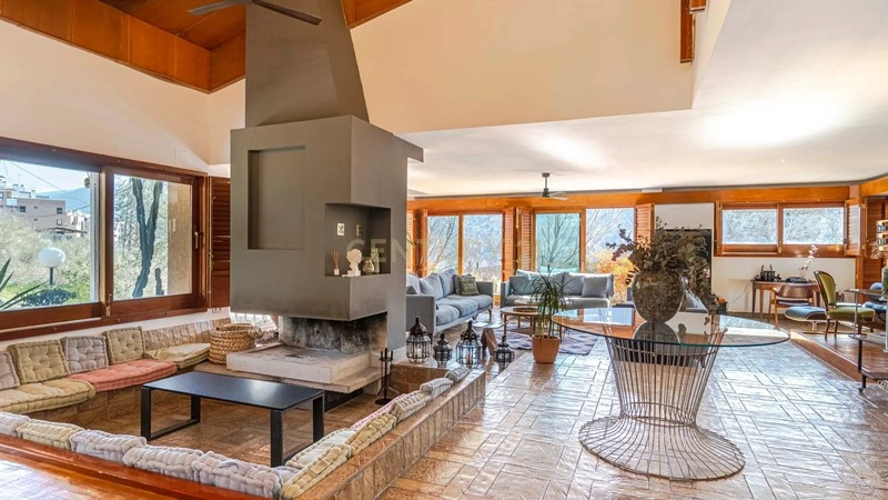 Дом 16+1 с парковкой в Гранаде, Испания