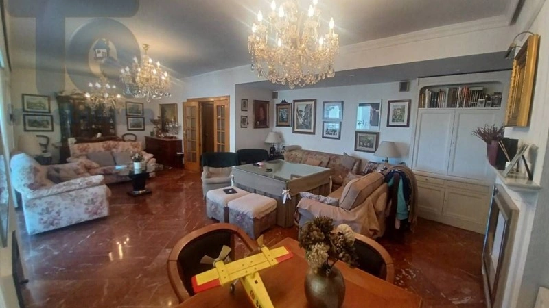 Великолепная квартира площадью 224 м² в Гранаде, Испания