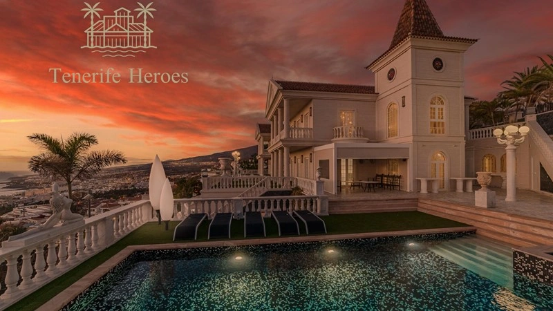 Впечатляющая вилла площадью 1036 м² в Коста-Адехе, Испания