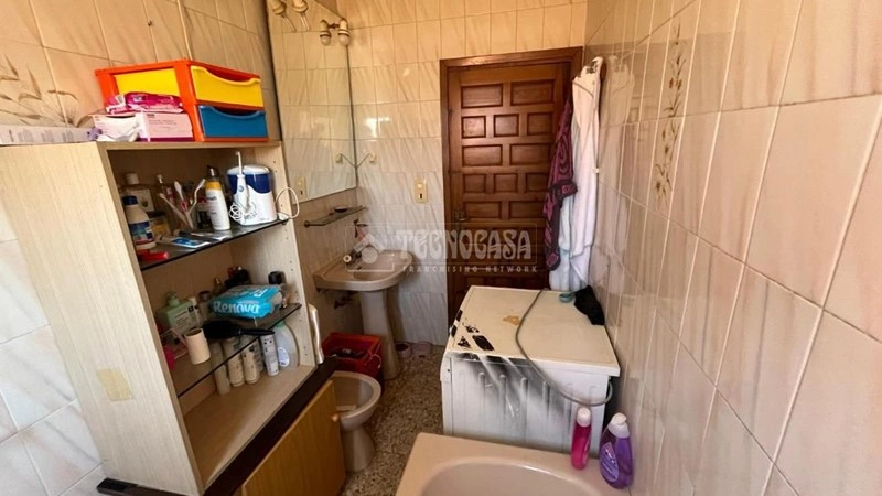 Дом 8+1 с садом в Сарагосе, Испания