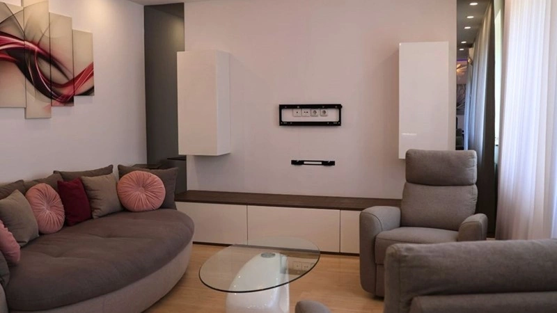 Просторная квартира с двумя спальнями в Осиеке, Хорватия