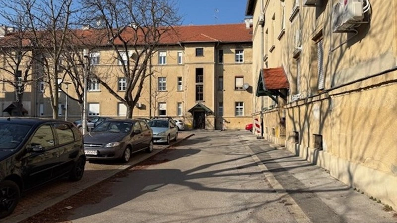 Уютная меблированная квартира площадью 45 м² в Осиеке, Хорватия