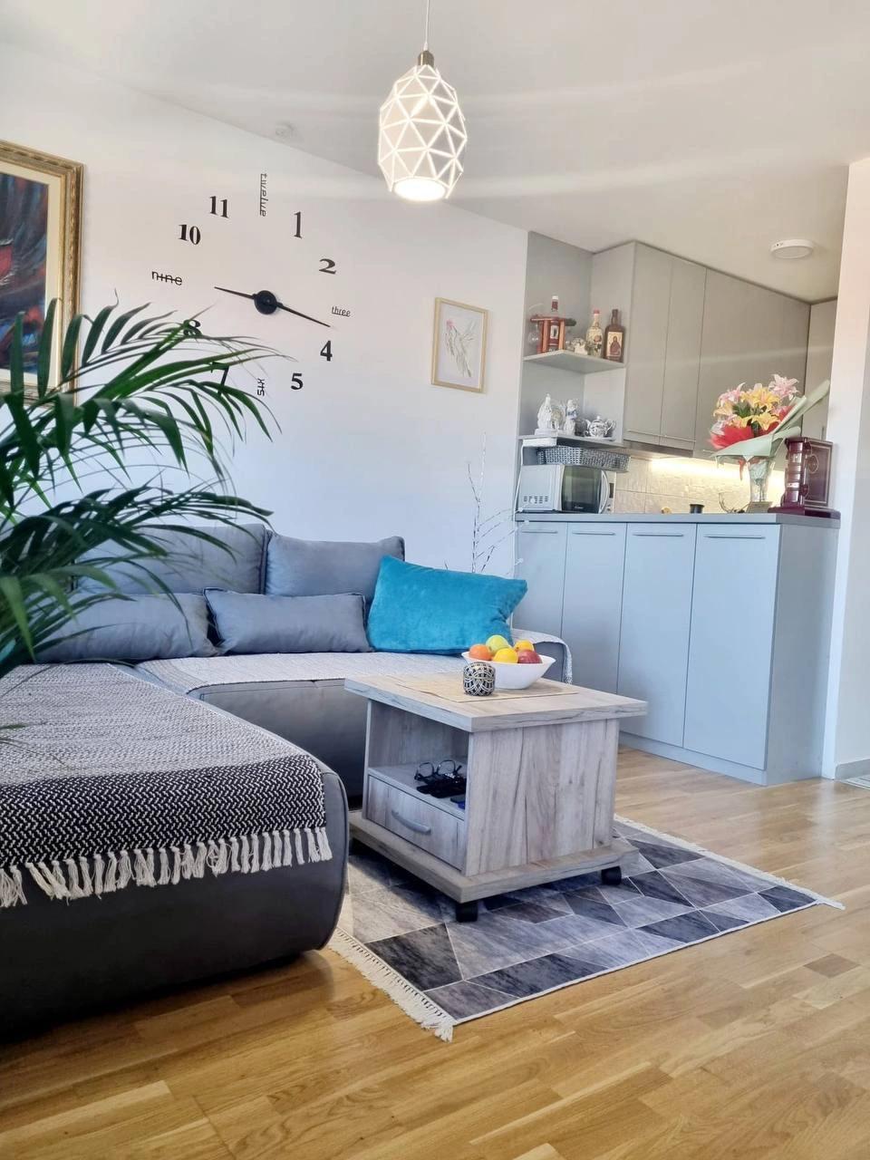 Однокомнатная квартира с парковкой в Нови‑Саде, Сербия