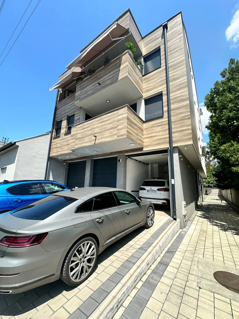 Дом с 2 спальнями и открытым бассейном в Нови‑Саде, Сербия