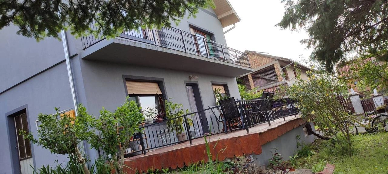 Дом площадью 355 м² с садом в Нови-Саде, Сербия