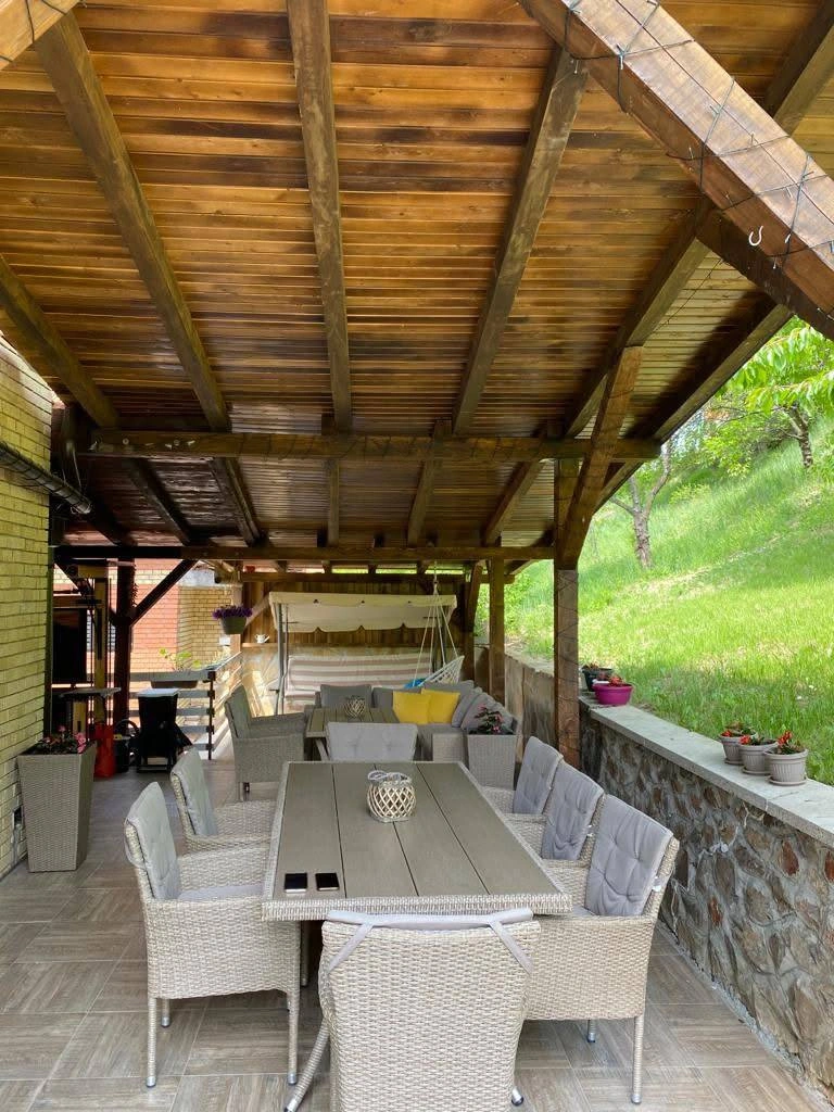 Дом с 3 спальнями и гаражом в Нови-Саде, Сербия